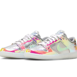 Alternative view of SB Dunk Low Be True Hyperflat Shoes Sneakers