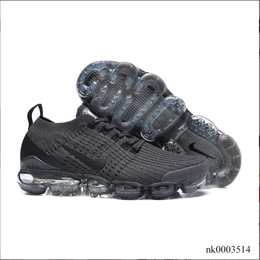 Alternative view of Air VaporMax Flyknit Shoes Sneakers (W)
