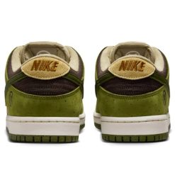 Alternative view of Yuto Horigome x Dunk Low SB Matcha Shoes Sneakers