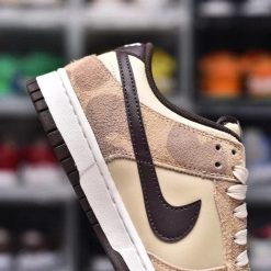 Alternative view of Dunk Low Cheetah Shoes Sneakers
