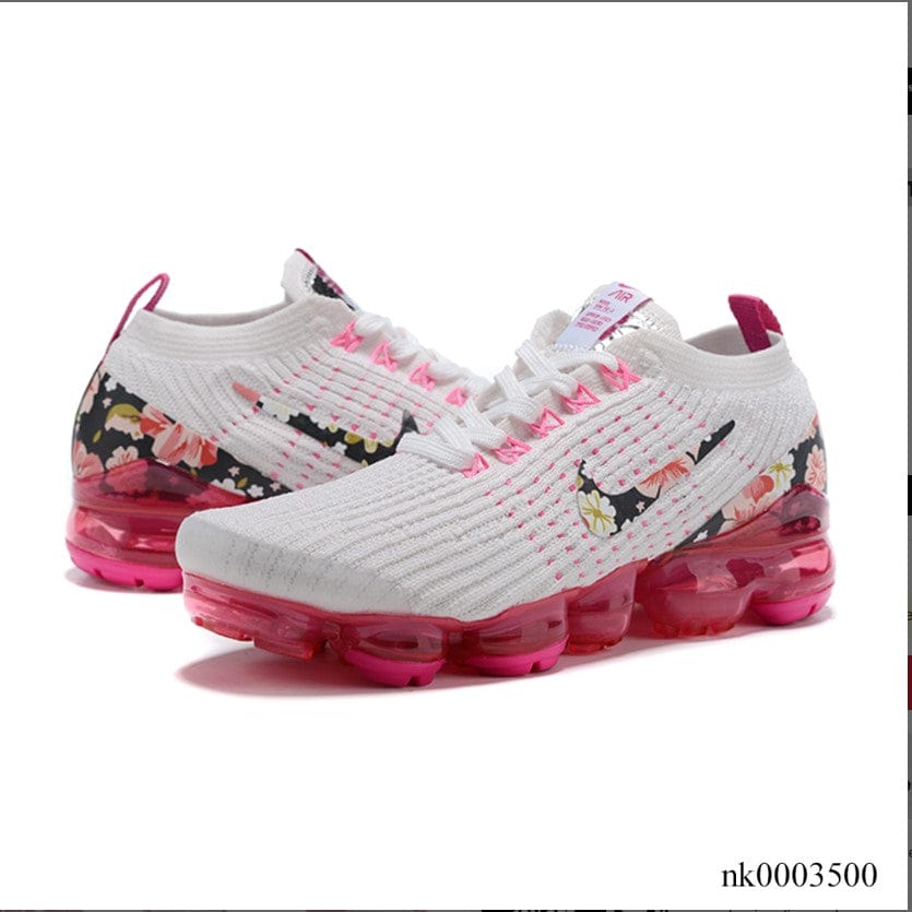 Alternative view of Air VaporMax Flyknit Shoes Sneakers (W) 3