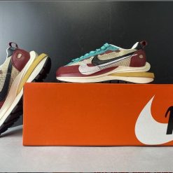 Alternative view of Sacai x Pegasus VaporFly SP Shoes Sneakers