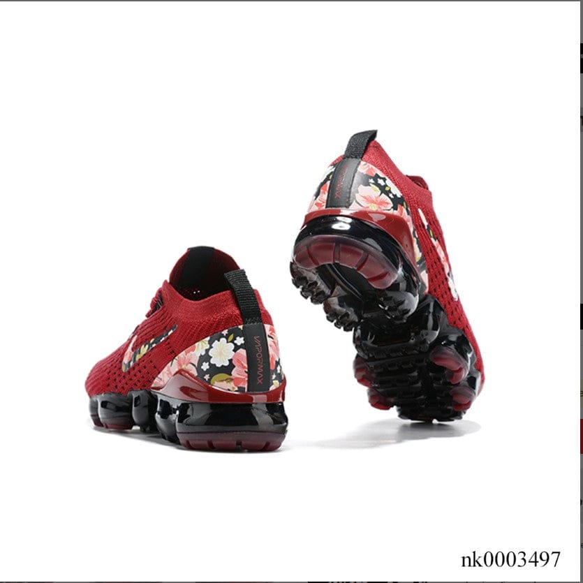 Alternative view of Air VaporMax Flyknit Shoes Sneakers 6