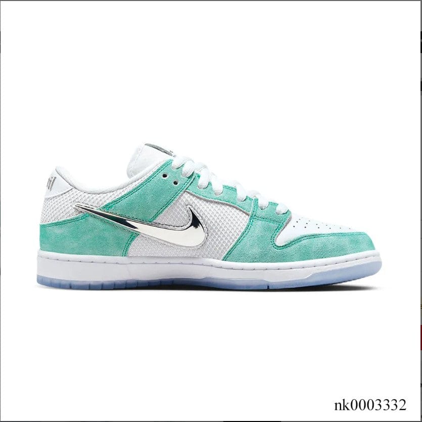 Alternative view of Nike SB Dunk Low April Skateboards Shoes Sneakers