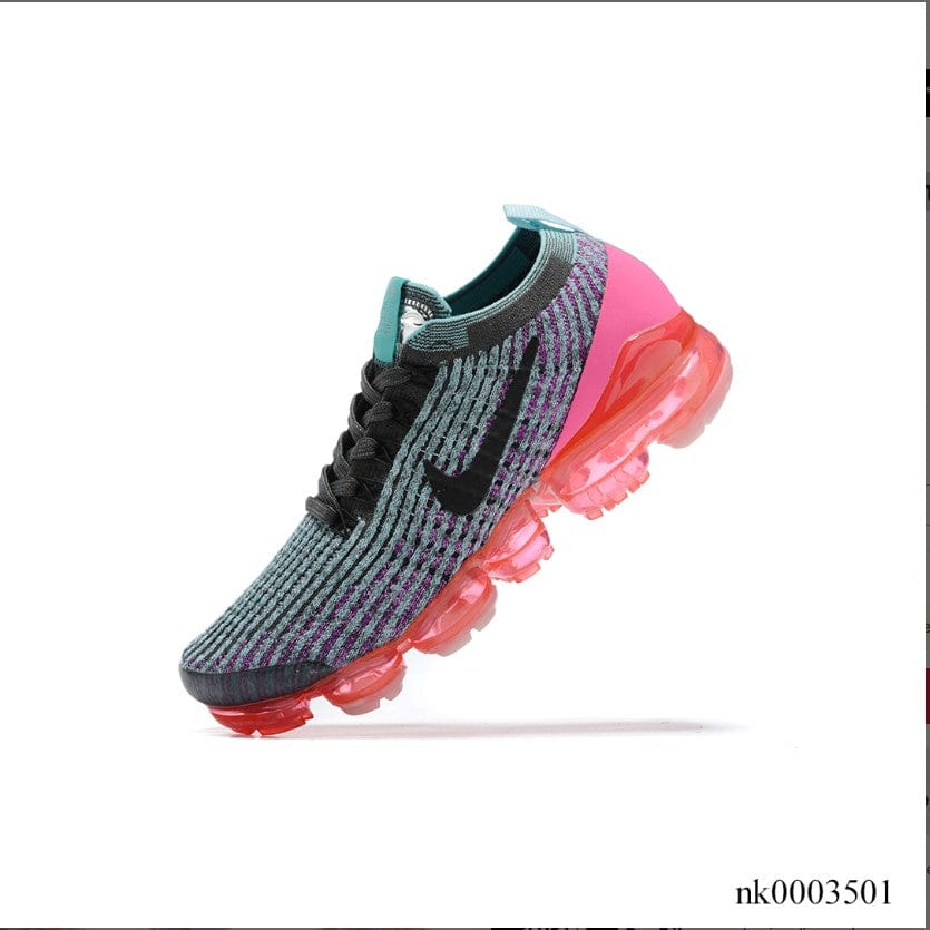 Air VaporMax Flyknit Shoes Sneakers (W) 4 - Image 3