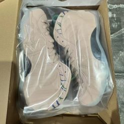 Alternative view of Air Foamposite One Particle Beige Shoes Sneakers