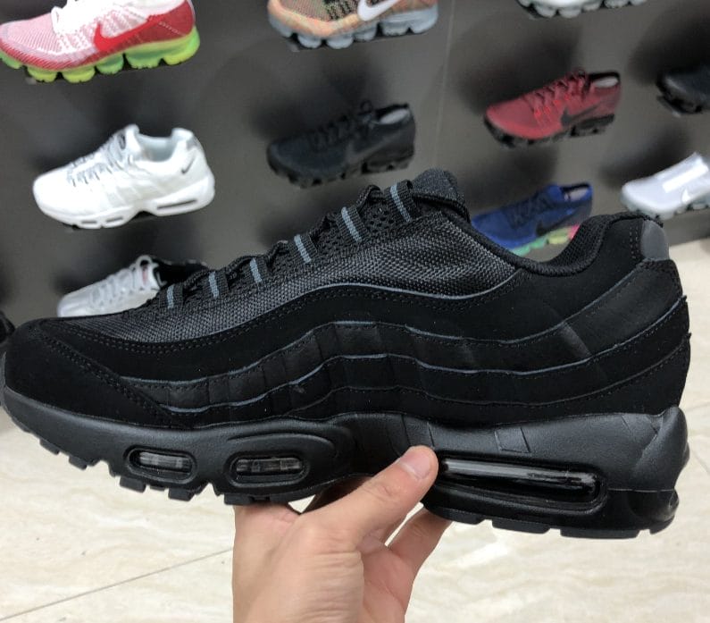 AM 95 Triple Black Shoes Sneakers - Image 2