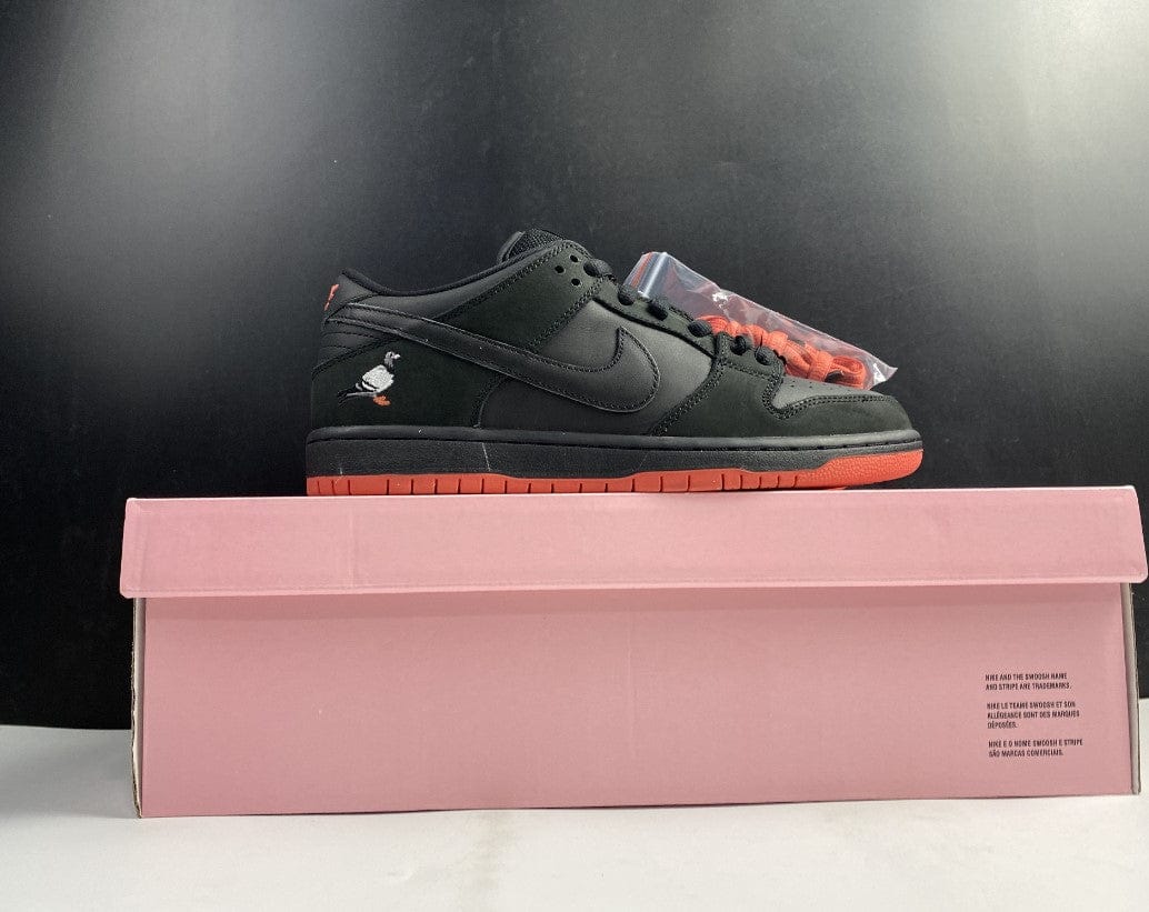SB Dunk Low Black Pigeon Shoes Sneakers - Image 3