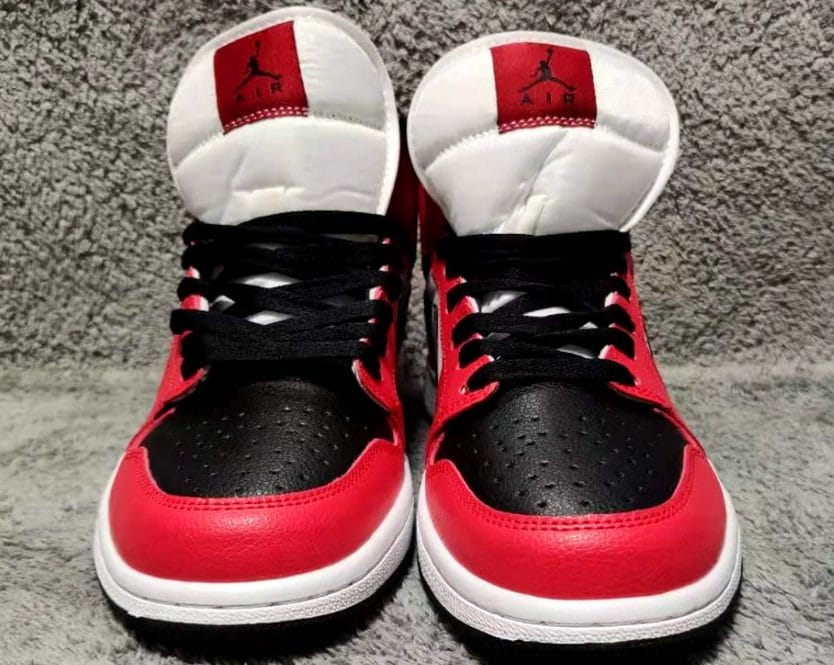 Air Jordan 1 Mid Chicago Toe Shoes Sneakers - Image 4