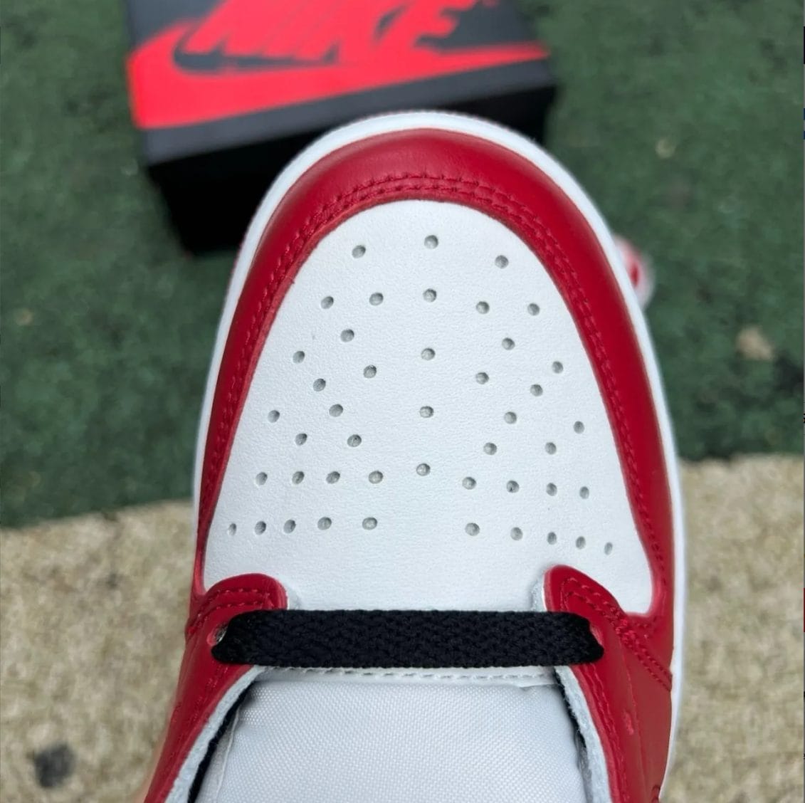 Air Jordan 1 Low OG Chicago 2025 Shoes Sneakers - Image 3