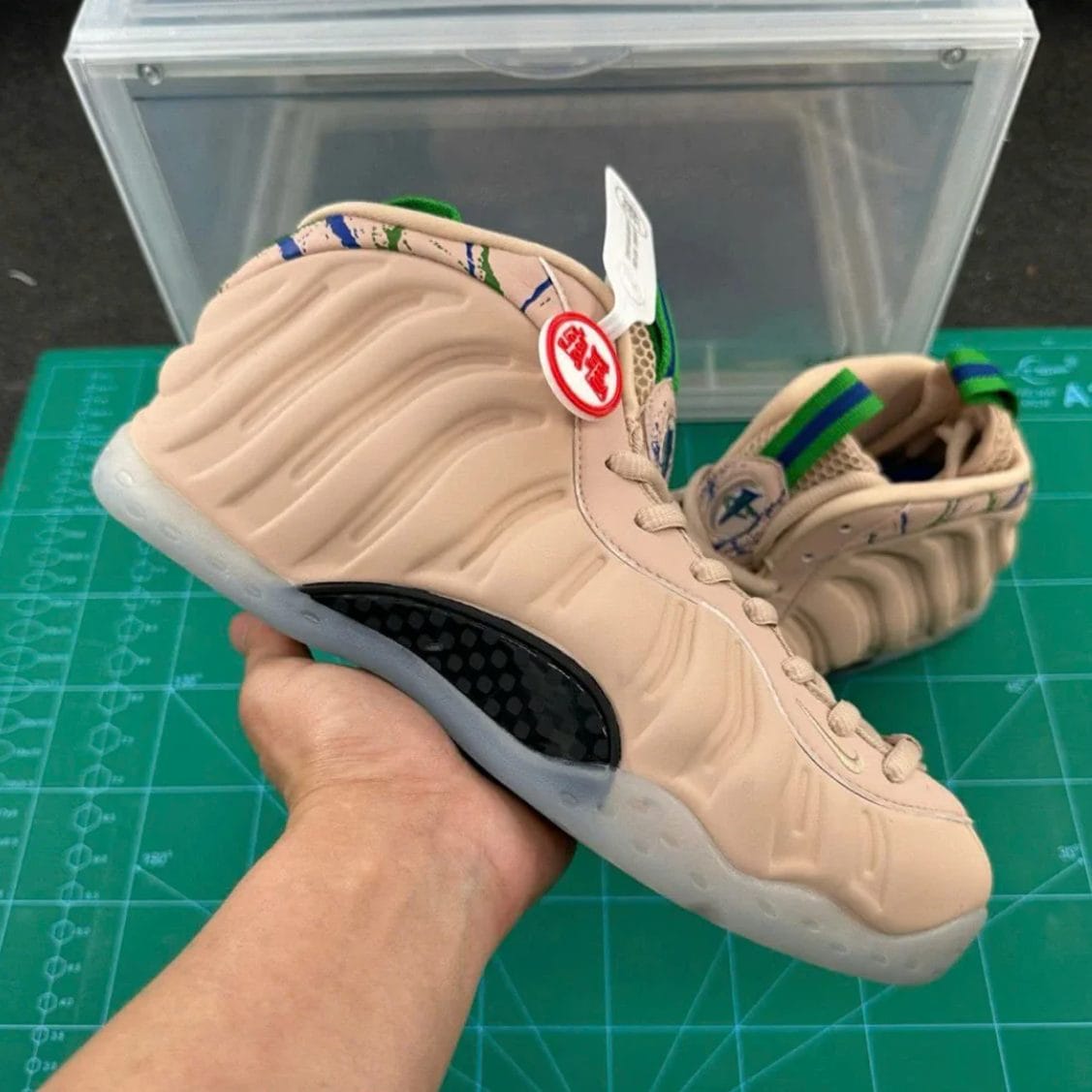 Air Foamposite One Particle Beige Shoes Sneakers - Image 9