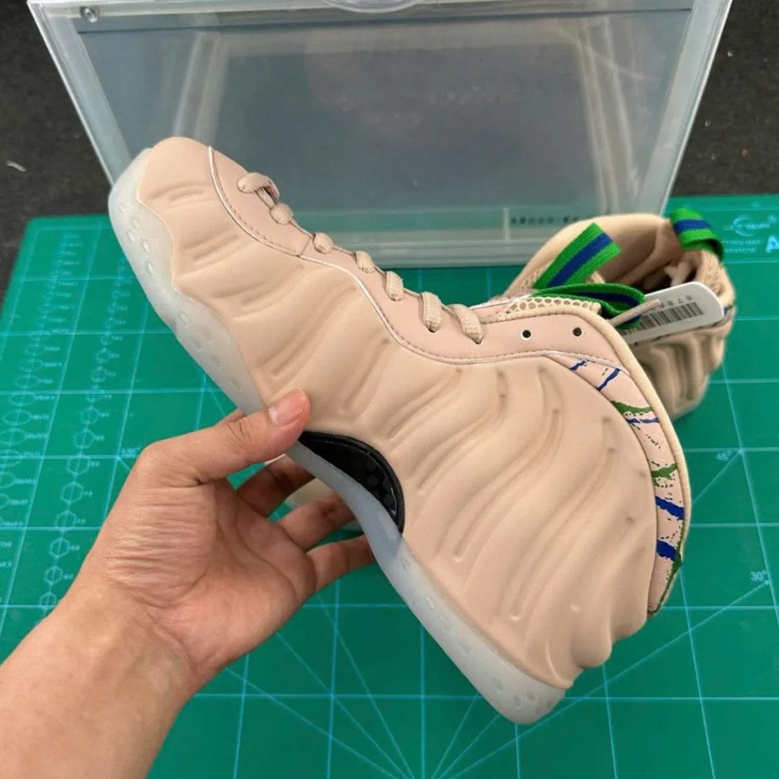 Air Foamposite One Particle Beige Shoes Sneakers - Image 10