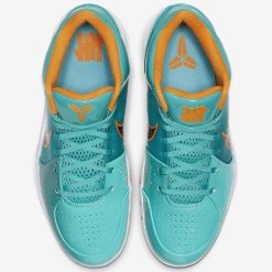 Alternative view of Undefeated x Kobe 4 Protro Hyper Jade CQ3869 300 2