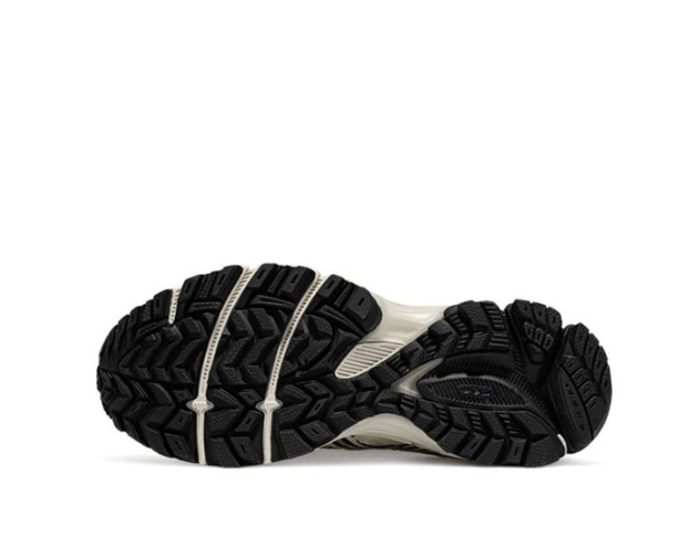 Asics Gel Kahana 8 SP White Black 1011B998-200 - Image 3