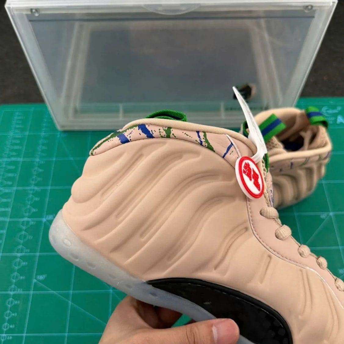 Alternative view of Air Foamposite One Particle Beige Shoes Sneakers