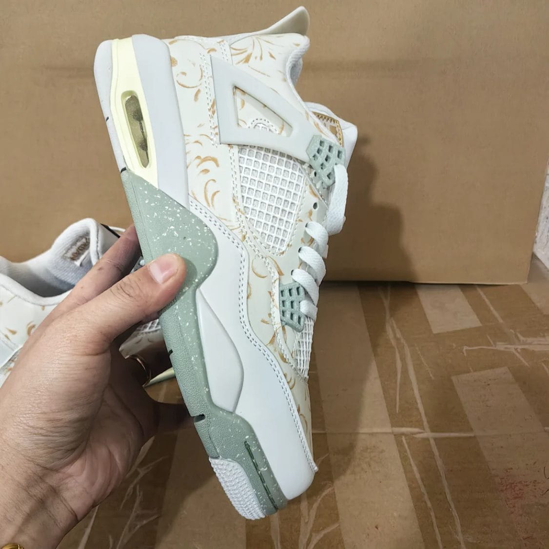 Alternative view of Air Jordan 4 SE Somos Eternos Shoes Sneakers