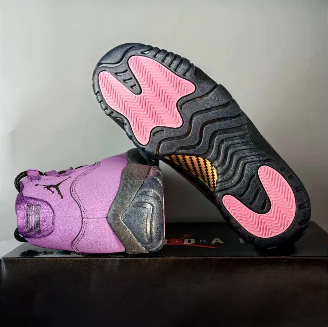Alternative view of Air Jordan 11 Mojave Shoes Sneaker