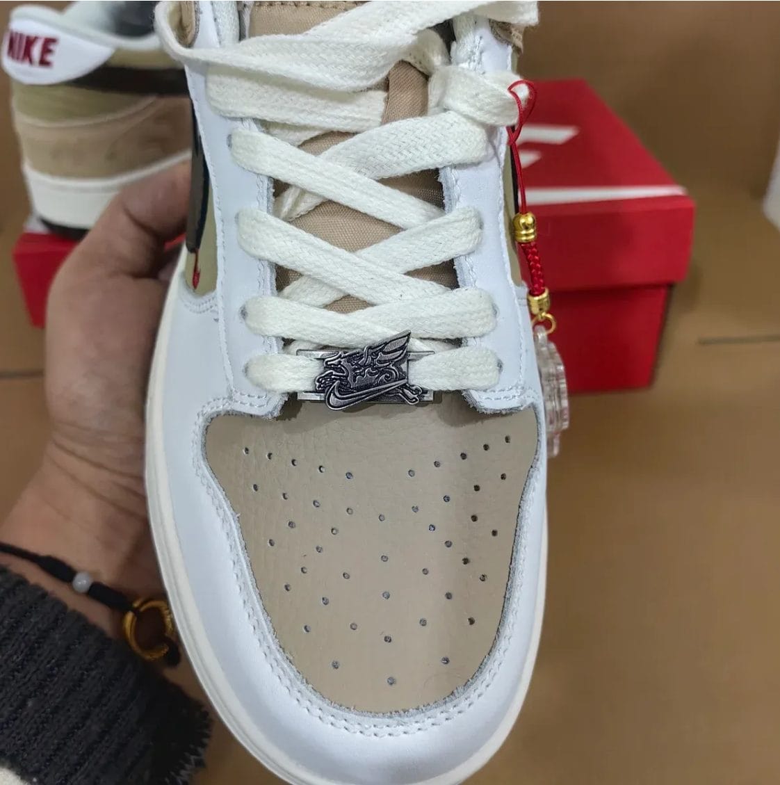 Dunk Low Year Of The Horse Shoes Sneakers - Image 4